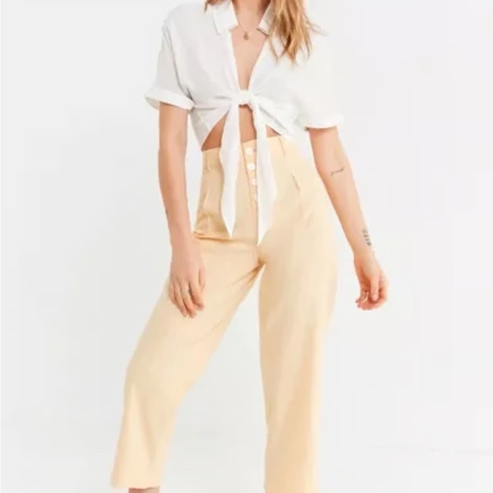 Urban Outfitters Maria Yellow Textured High Rise Button Fly Tapered Pants Size 6